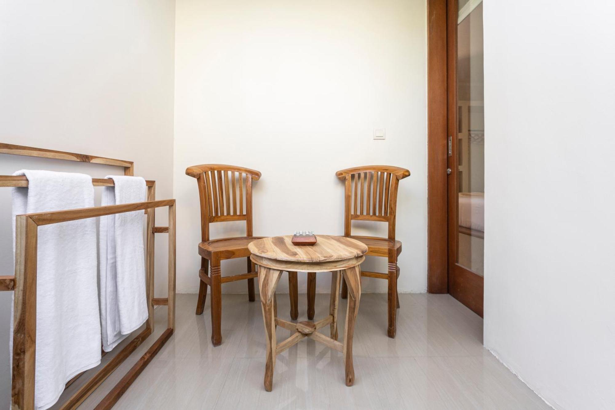 Designer Studio Emy Sanur Exterior photo