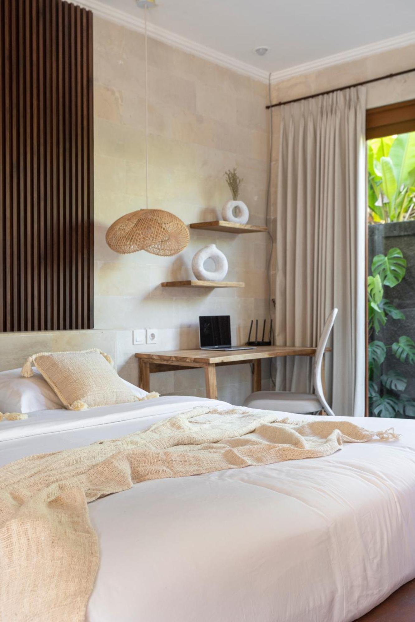 Designer Studio Emy Sanur Exterior photo