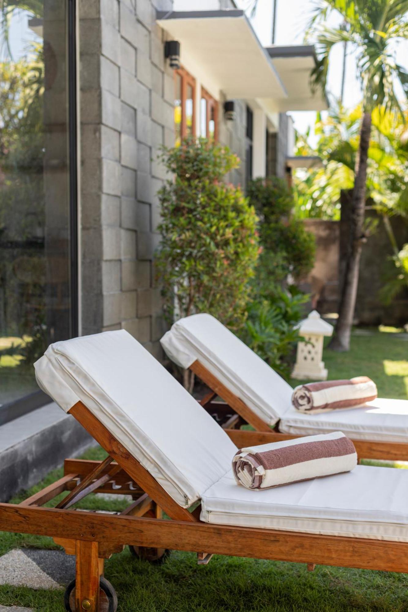Designer Studio Emy Sanur Exterior photo